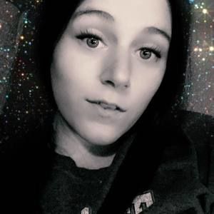 Meet your Posher, Abbey